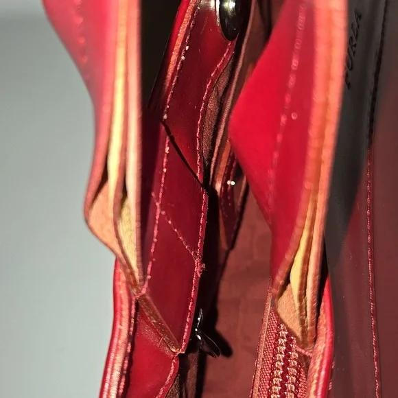 FURLA red leather handbag - Picture 6 of 11